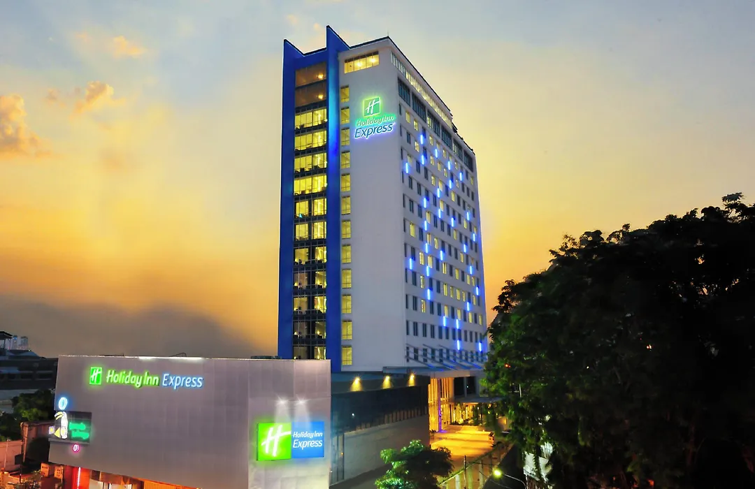Holiday Inn Express Surabaya Centerpoint By Ihg-1